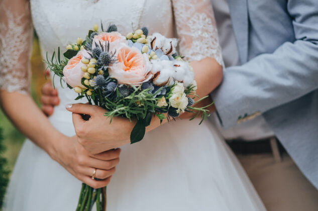 fc673eb3574a0b97165d90f2b7710be9f02b6e6f_HOF-Wedding-Albums-LP-lifestyle-gallery-4_3-1620